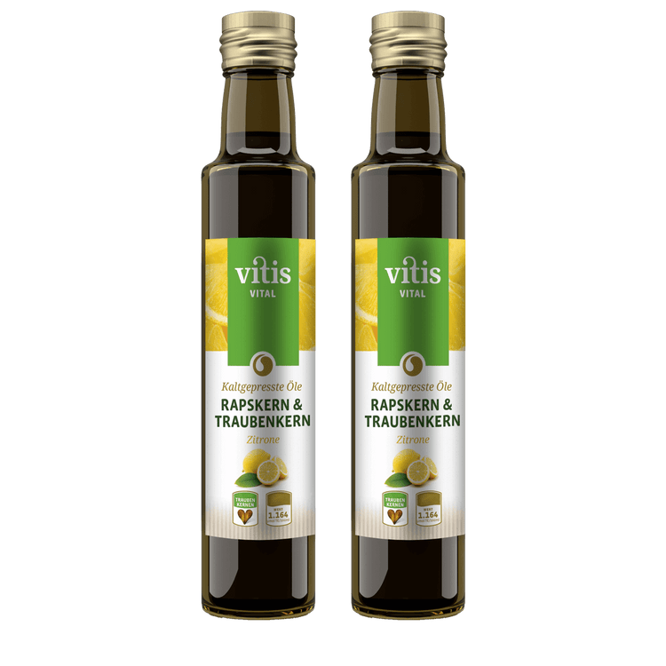 2 Flaschen a 250ml kaltgepresstes Raps- und Traubenkernöl Geschmacksrichtung Zitrone von der Firma Vitis Traubenkern GmbH.