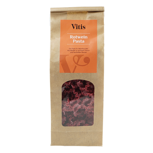 eine Packung Rotwein Pasta der Firma Vitis